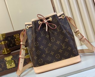 2025.09.19 Authentic LV Bag 677
