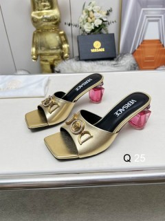 2025.11.24 Super Perfect Versace Women Slippers size35-40 223