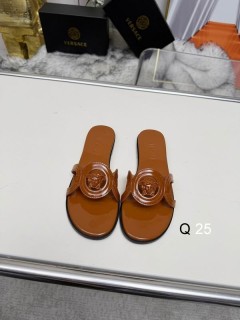 2025.11.24 Super Perfect Versace Women Slippers size35-40 209