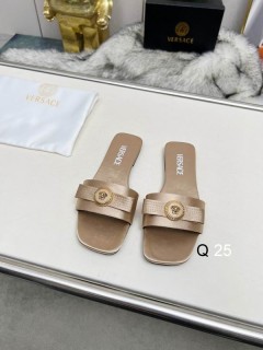 2025.11.24 Super Perfect Versace Women Slippers size35-40 231