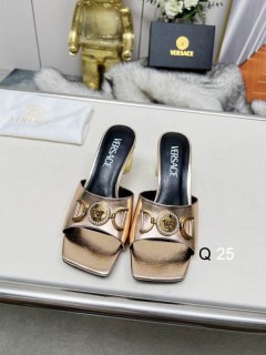2025.11.24 Super Perfect Versace Women Slippers size35-40 215