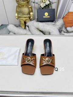 2025.11.24 Super Perfect Versace Women Slippers size35-40 211