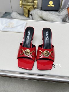 2025.11.24 Super Perfect Versace Women Slippers size35-40 229