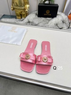 2025.11.24 Super Perfect Versace Women Slippers size35-40 236