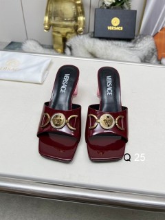 2025.11.24 Super Perfect Versace Women Slippers size35-40 232