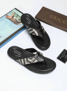 Gucci Men Slippers (138)