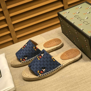 Gucci Men Slippers (139)