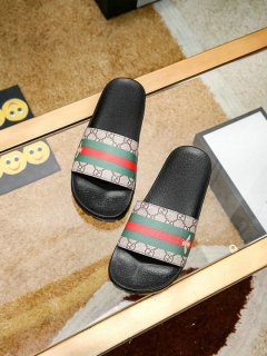 Gucci Men Slippers (145)