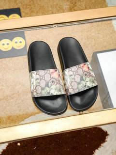 Gucci Men Slippers (150)