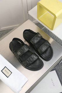 Gucci Men Slippers (155)