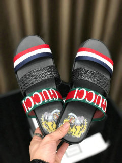 Gucci Men Slippers (159)