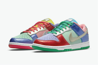 Nike SB Dunk Low (50)
