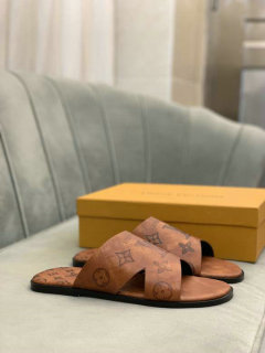 LV Slippers 38-44 (4)