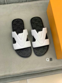 LV Slippers 38-44 (14)
