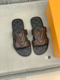 LV Slippers 38-44 (13)