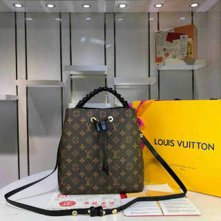 LV Handbag AAA (319)