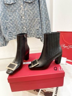 2023.12.11  Super Perfect Roger Vivier Women Shoes size35-40 021