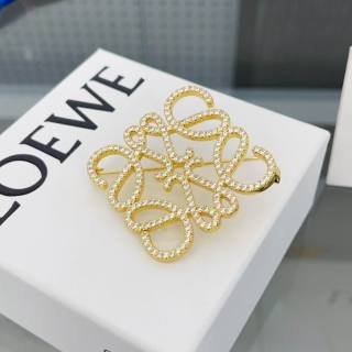 2024.03.05 Loewe Brooch 003