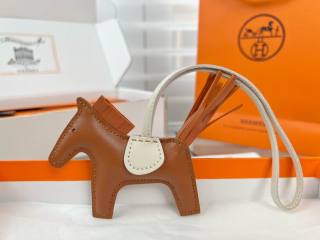 2024.03.05 HERMES keyring 005