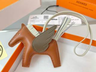2024.03.05 HERMES keyring 017