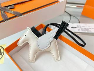 2024.03.05 HERMES keyring 020