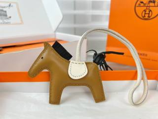 2024.03.05 HERMES keyring 011