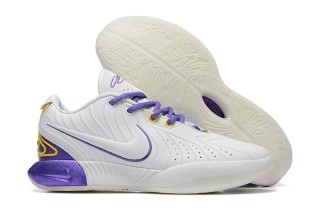 Nike LeBron 21 Shoes (10)