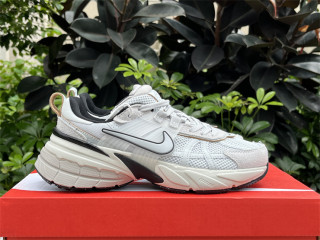Authentic Nike V2K Run (9)