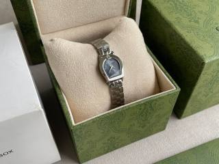 2024.09.09 Aigner Watch 31X23mm 006