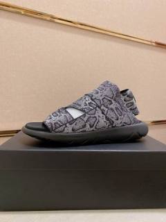 2024.10.31 Super Perfect Y3 Men Slippers size38-45 009