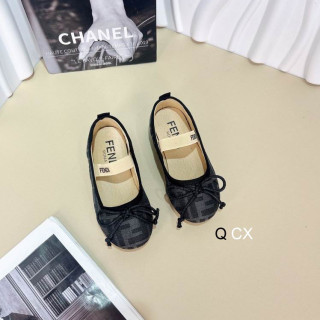 2024.11.13 Fendi Kid Shoes sz26-35 001
