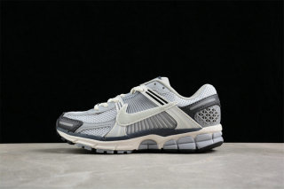 Nike Zoom Vomero 5 Shoes (11)