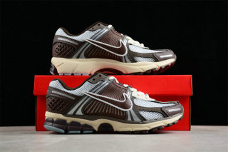 Nike Zoom Vomero 5 Women Shoes (13)