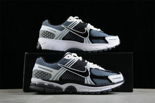 Nike Zoom Vomero 5 Women Shoes (17)