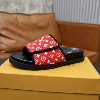 LV Slippers 38-45 (28)