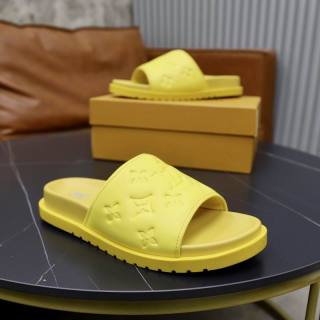LV Slippers 38-45 (38)