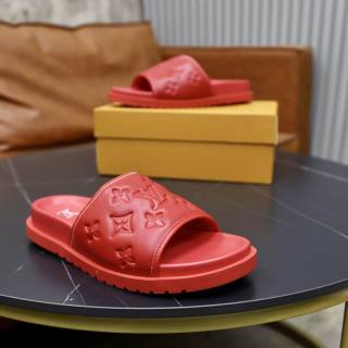 LV Slippers 38-45 (45)