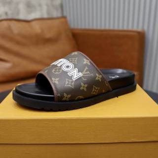 LV Slippers 38-45 (52)