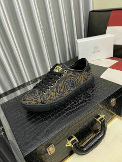 Versace Shoes 38-44 (3)