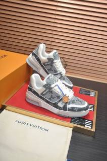 LV Shoes (48)