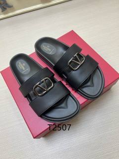2025.08.07 Super Perfect Valentino Men Slippers size 38-46 154