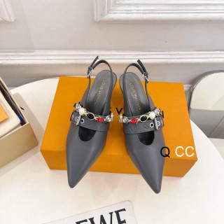 2025.12.23  Super Perfect LV Women Sandals size35-40 1136