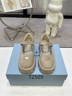 2025.12.29  Super Perfect Prada Women Shoes Size35-41 1081