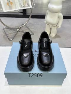 2025.12.29  Super Perfect Prada Women Shoes Size35-41 1083