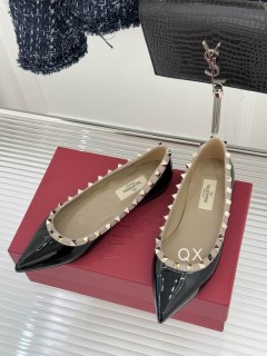 2026.03.02  Super Perfect Valentino Women Shoes Size35-40 744