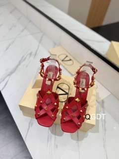 2026.03.10  Super Perfect Valentino Women Sandals Size35-40 896