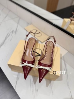 2026.03.10  Super Perfect Valentino Women Sandals Size35-40 892