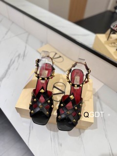 2026.03.10  Super Perfect Valentino Women Sandals Size35-40 890