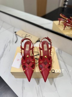 2026.03.10  Super Perfect Valentino Women Sandals Size35-40 887