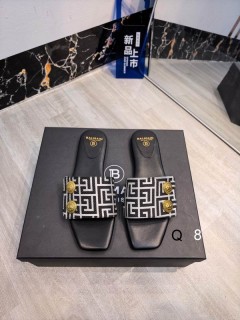 2026.03.30 Balmain Women Slippers sz35-40 303